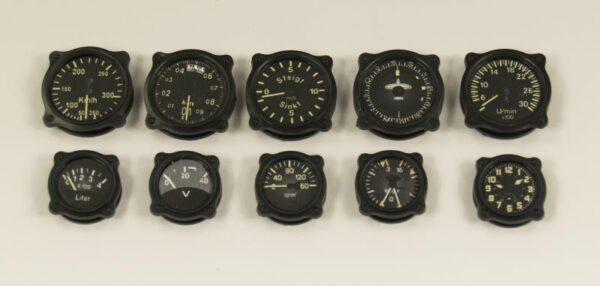 1/3 Cockpit Instrumente WW II deutsche Flugzeuge allg.